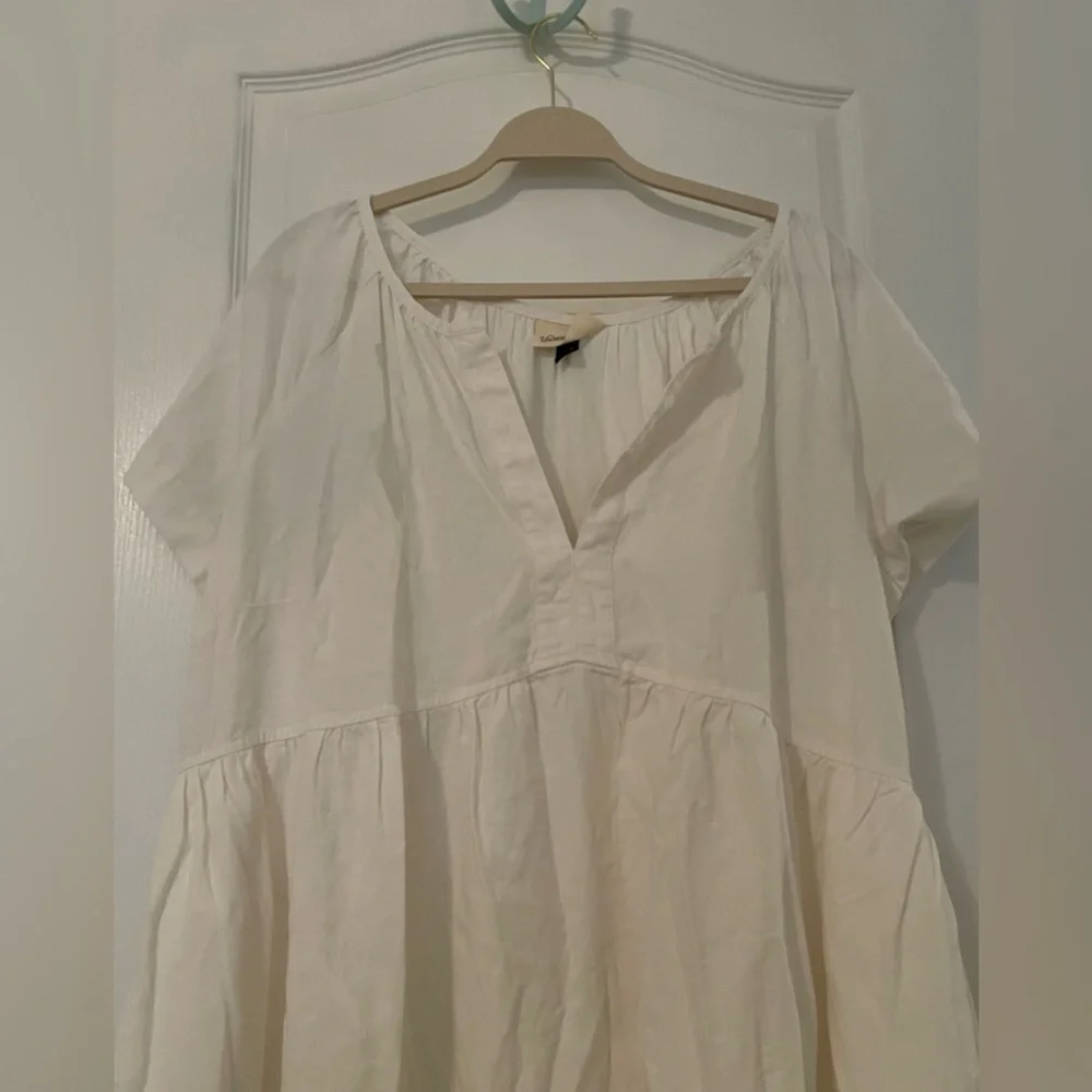 White Line Popover Dress - Picture 3 of 12